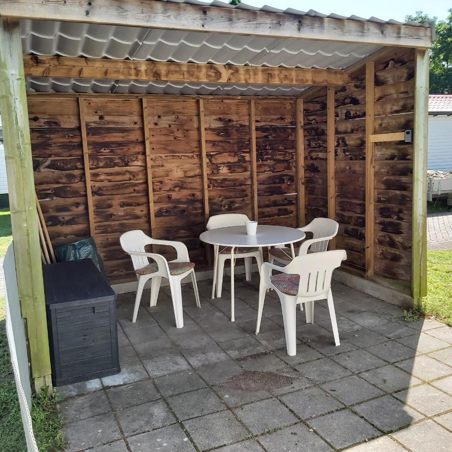 Ruim En Gezellig Chalet Voor 2 Personen Op De Veluwe Recreatiepark De Oude Driest Putten Exterior foto