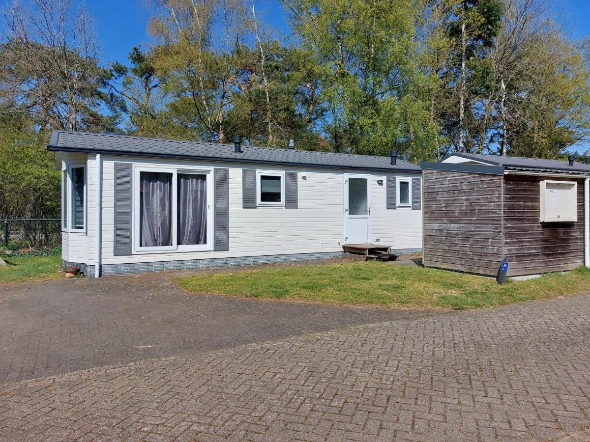 Ruim En Gezellig Chalet Voor 2 Personen Op De Veluwe Recreatiepark De Oude Driest Putten Exterior foto