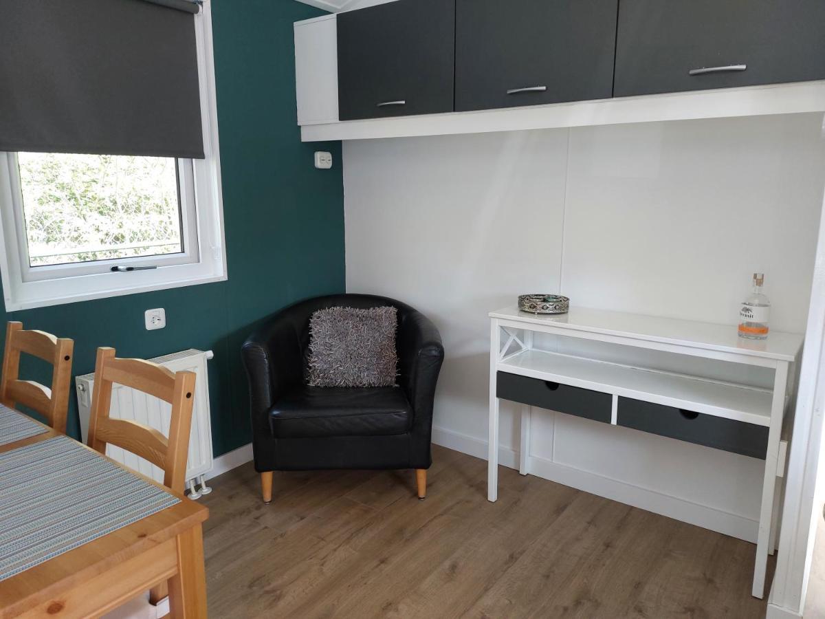 Ruim En Gezellig Chalet Voor 2 Personen Op De Veluwe Recreatiepark De Oude Driest Putten Exterior foto